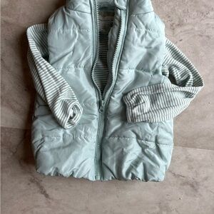 BearPaw Light green puffer Jacket vest with matching shirt size 24 months